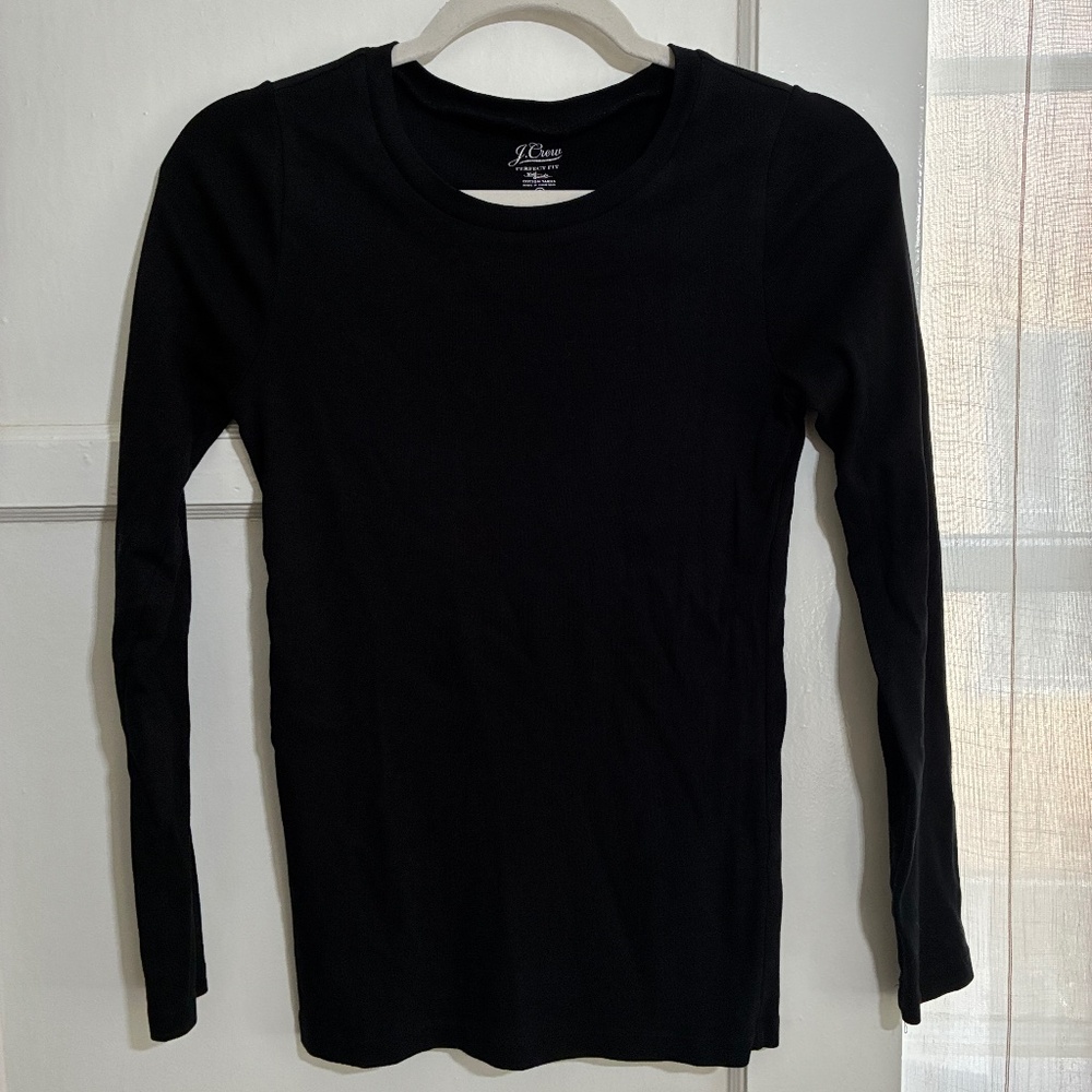 Perfect Fit Ribbed Black Long Sleeve Tee
